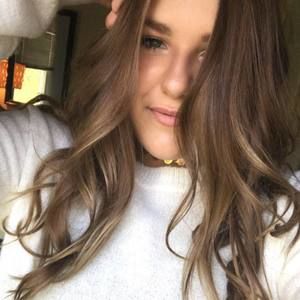 Meet your Posher, Layla